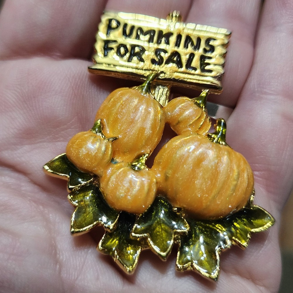 Vintage Pumpkins For Sale Enamel Brooch Gold Tone Fall Harvest Thanksgiving Pin
